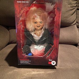 New Spirit Bride of Chucky talking animated Tiffany doll Large!
